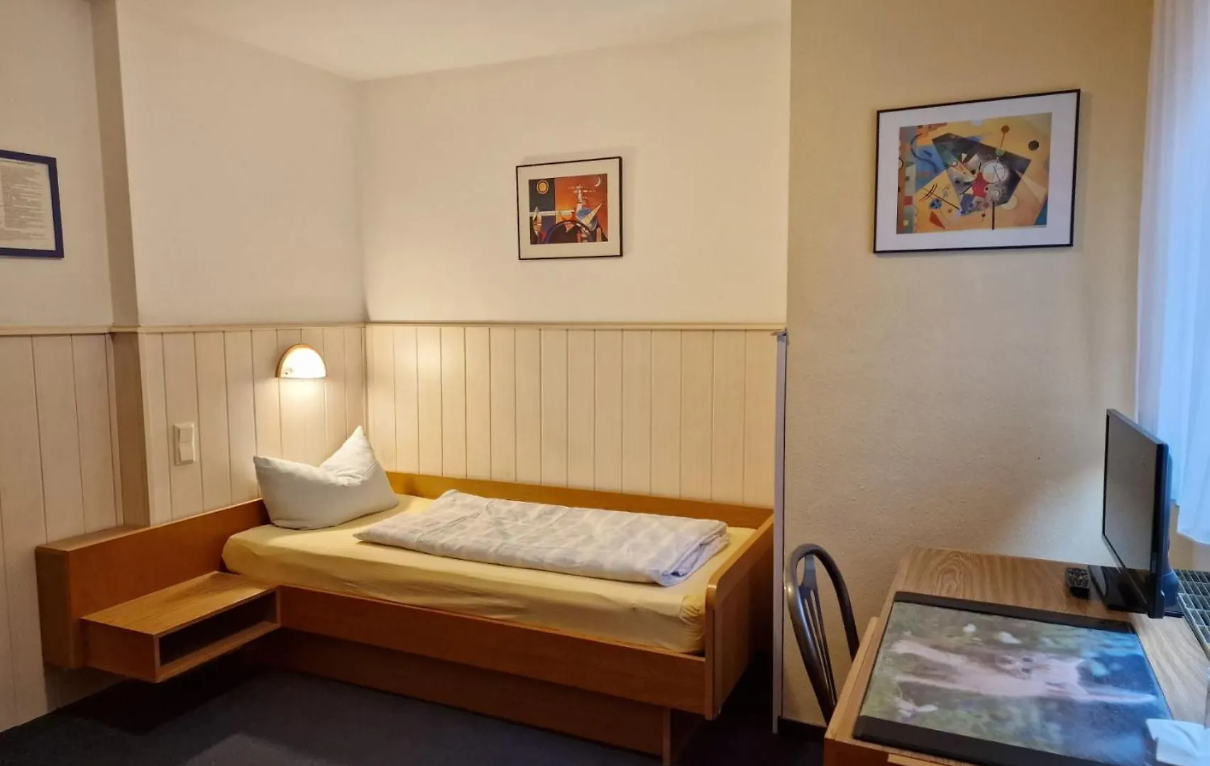 Gaestehaus Schniepp Stuttgart 2*,  Germany